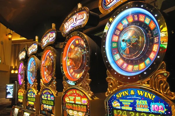 Andar Bahar live dealer game interface showing card piles and betting options